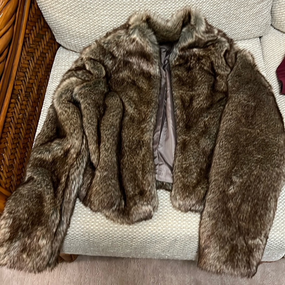 Women’s crop brown coat
